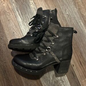OTBT Arc Oregon heeled ankle boots in black leather 9
